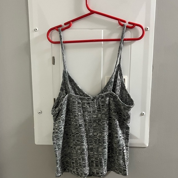 Silver Ribbed Crop Camisole with Shimmery Texture - Picture 2 of 2